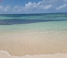 Comfortable 1-bed Cottage in Codrington Barbuda