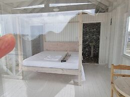 Comfortable 1-bed Cottage in Codrington Barbuda