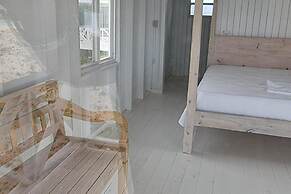 Comfortable 1-bed Cottage in Codrington Barbuda