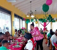 Captivating 1-bed Cottage in Codrington