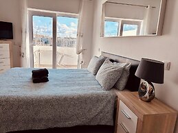 Lagos Marina View Studio Apartment on Main Avenue
