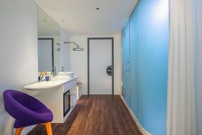 Tru by Hilton Lang Son City Centre