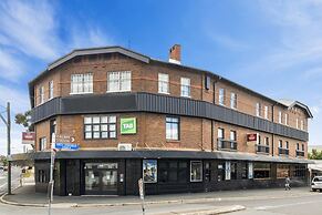 Hotel Queanbeyan Canberra
