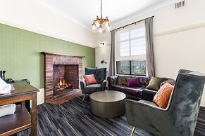 Hotel Queanbeyan Canberra