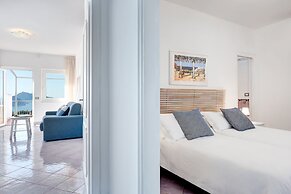 Blue-wave Experience Resort