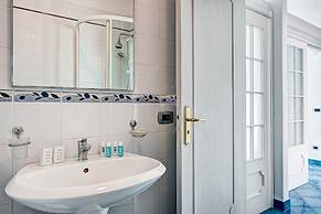 Blue-wave Experience Resort