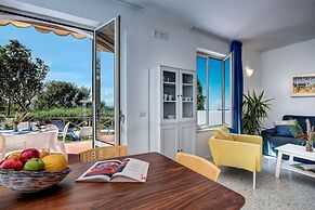 Blue-wave Experience Resort