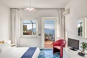 Blue-wave Experience Resort