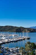 Reddoors Suites Sea View