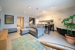 Reddoors Suites Sea View