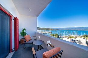 Reddoors Suites Sea View
