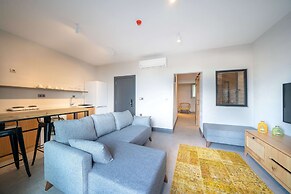 Reddoors Suites Sea View