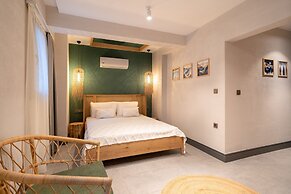 Reddoors Suites Sea View