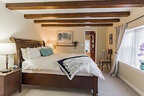 564 1/2 North Judson