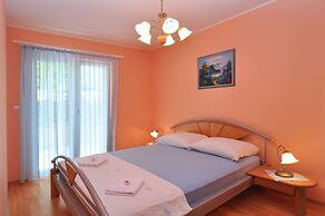 Spacious 100m2 apt W.big Terrace & Great sea View