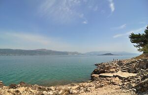 Spacious 100m2 apt W.big Terrace & Great sea View