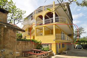 Spacious 100m2 apt W.big Terrace & Great sea View