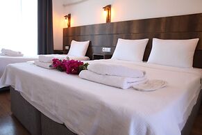Smyrna Hotel