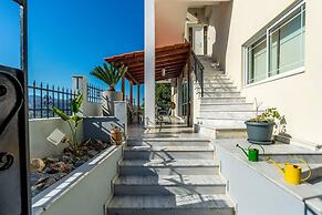 Superior Apartment - Overlooking Chania-with Pool