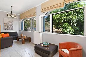 Superior Apartment - Overlooking Chania-with Pool