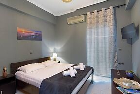 Superior Apartment - Overlooking Chania-with Pool