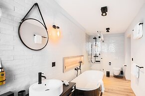 ALPINE INN Davos