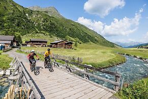 ALPINE INN Davos