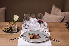 ALPINE INN Davos