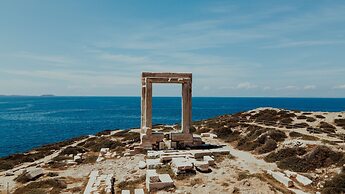 Naxos Earth Suites