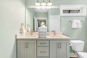 The Rookery Iii 6015 3 Bedroom Cottage by RedAwning