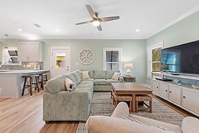 The Rookery Iii 6015 3 Bedroom Cottage by RedAwning