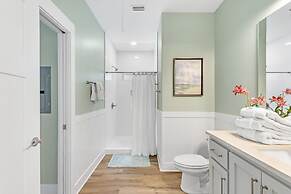 The Rookery Iii 6015 3 Bedroom Cottage by RedAwning