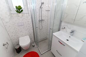 Luxury 90 m2 Apt.w.balcony & Spectacular sea View