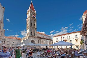 Luxury 90 m2 Apt.w.balcony & Spectacular sea View