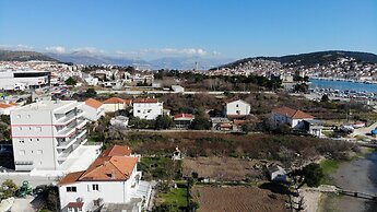 Luxury 90 m2 Apt.w.balcony & Spectacular sea View