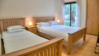Estrela da Luz 1 Bedroom apt Pool and sea Views