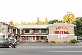 Siesta Motel