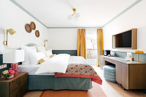 Villa Alma - a lakeside Boutique Hotel
