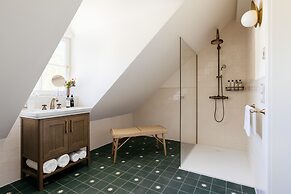 Villa Alma - a lakeside Boutique Hotel