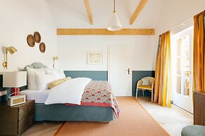 Villa Alma - a lakeside Boutique Hotel