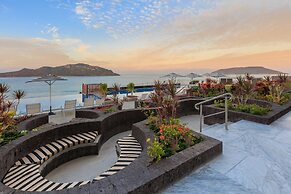 Courtyard By Marriott Mazatlan Beach Resort