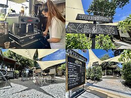 T.W. Marina Pool Villa Pattaya