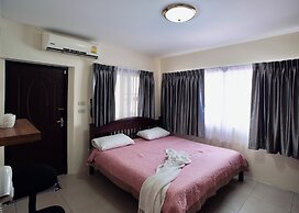 T.W. Marina Pool Villa Pattaya