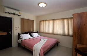 T.W. Marina Pool Villa Pattaya