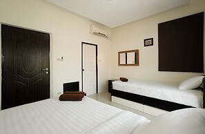 T.W. Marina Pool Villa Pattaya