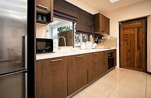 T.W. Marina Pool Villa Pattaya