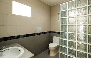 T.W. Marina Pool Villa Pattaya