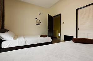 T.W. Marina Pool Villa Pattaya