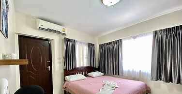 T.W. Marina Pool Villa Pattaya