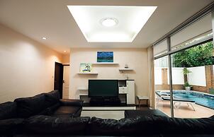 T.W. Marina Pool Villa Pattaya